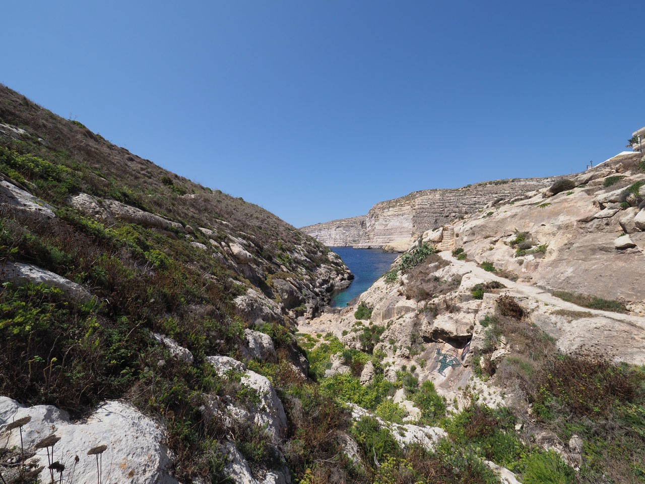 Xlendi Bay